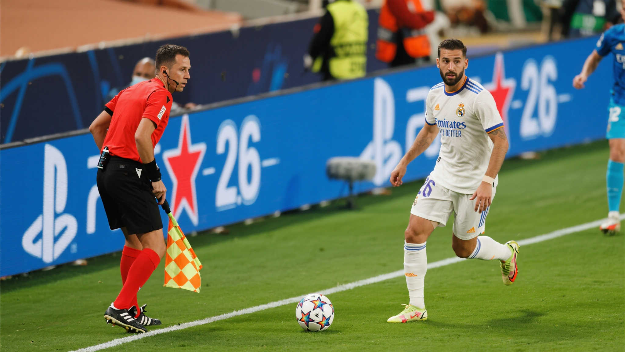 豪门盛宴:尤文火力全开斩获连胜,10人皇马首战告捷 与此同时,从西班牙飞抵摩洛哥参加世俱杯征程— 的皇